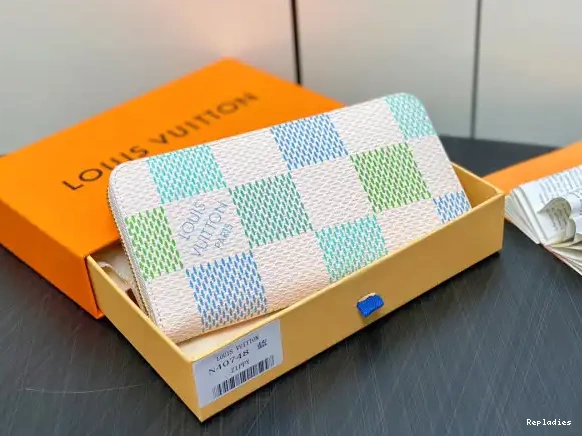 Repladies LOUIS VUITTON cm ZIPPY WALLET-19.5*10.5*2.5 0702